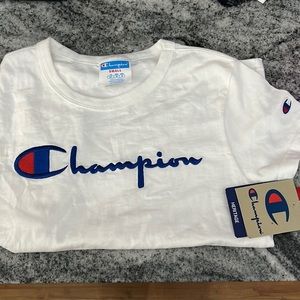 NWT woman’s Champion heavyweight T-shirt Sz S